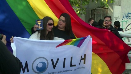 Chile celebrates first same-sex civil union