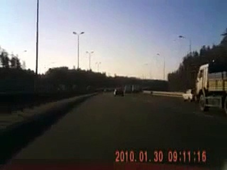 Road surprise caught on a cam in Russia