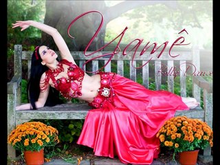 Yamê: wonderful, creative and seductive belly dancer