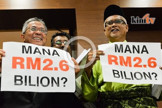 Where is RM2.6bil? placards flashed after budget speech