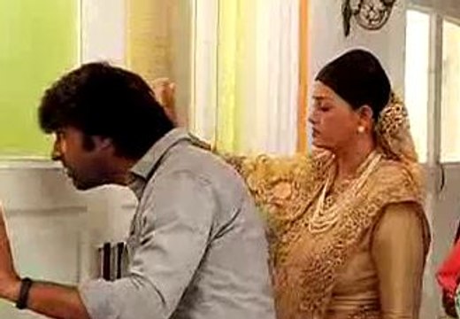 Suhani ne khud ko kiya Kamre mein Bandh aur Lagai Aag jis se yuvraj hua Pareshaan - 23 October 2015 - Suhani Si Ek Ladki