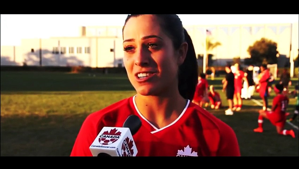 TOP 10 Most Beautiful Female Football Players ● 2015 HD