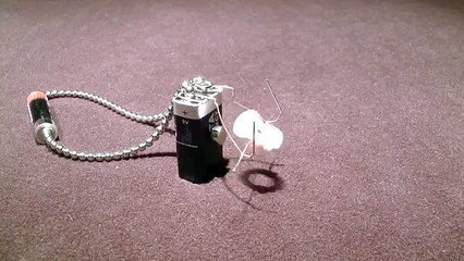 Descargar video: AMAZING SCIENCE EXPERIMENT - 9V Block Battery Engine - Very Simple Engine - Neodymium Magnet