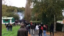 Manifestation à Pont-de-Buis. Un an après la mort de Rémi Fraisse, des manifestants militent pour désarmer la police
