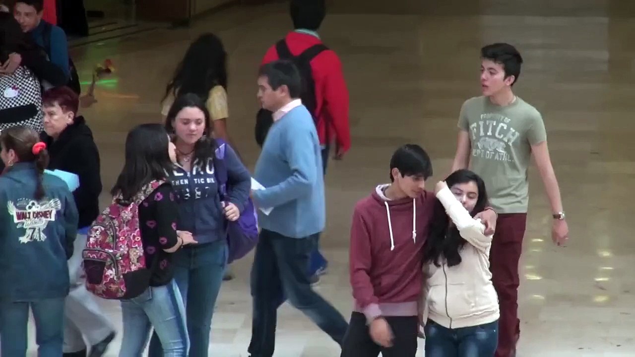 Bailes Sensuales | Bailes Graciosos | Bromas en la Calle | SKabeche