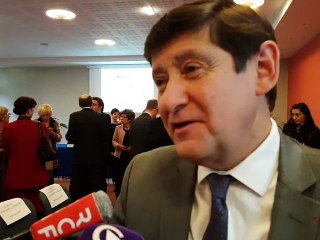 Patrick Kanner signe le contrat de Ville à Troyes