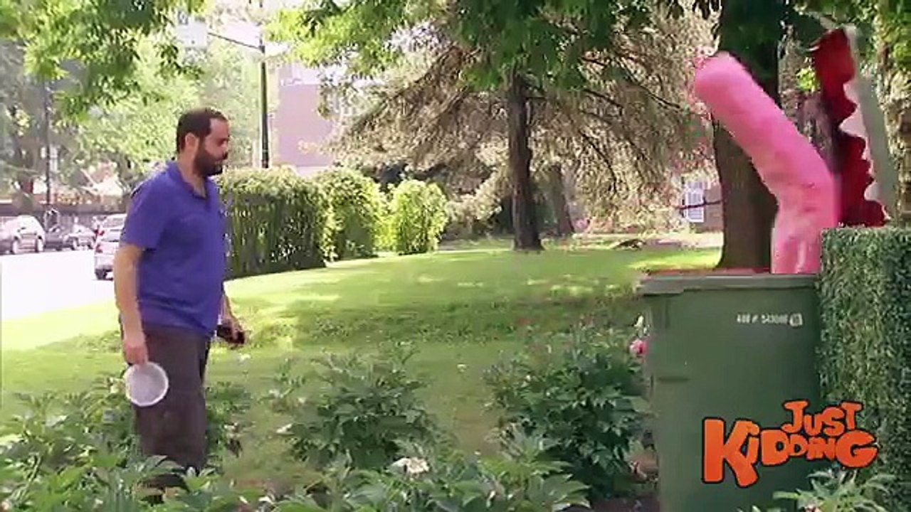 Garbage Bin MONSTER