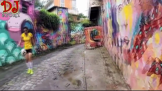 FreeStyle Femenino ★ El Mejor FreeStyle de Mujeres en el Futbol !