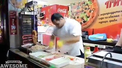 Настоящие мастера своего дела за работой