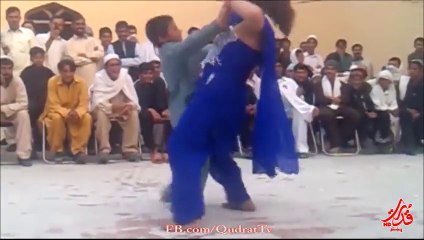 Bannu Mandew Shadi Program - Funny Dancer