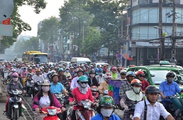 Liên tiếp 3 tai nạn kinh hoàng, cửa ngõ TP.HCM “chết cứng”