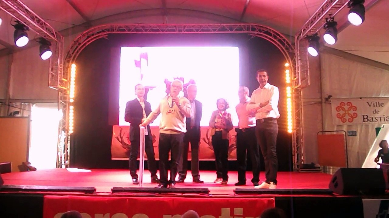 Salon du chocolat & des Délices de Corse : Remise d'un chèque au profit de la Ligue Contre le Cancer