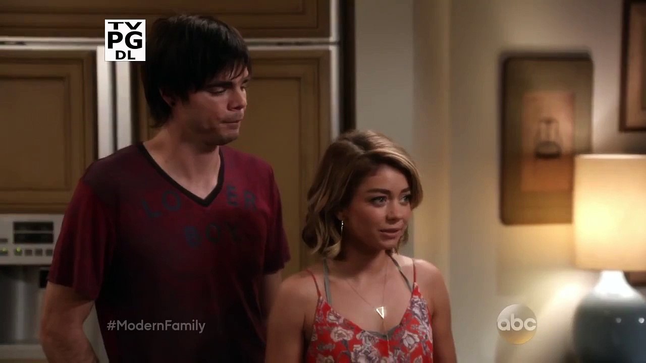 Modern Family 7x03 Promo The Closet Case (HD)