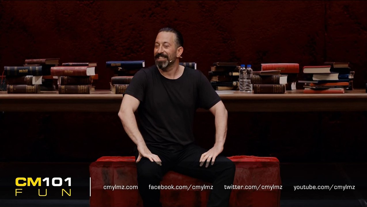 CEM YILMAZ | CM101MMXI FUNDAMENTALS / Sahne 01