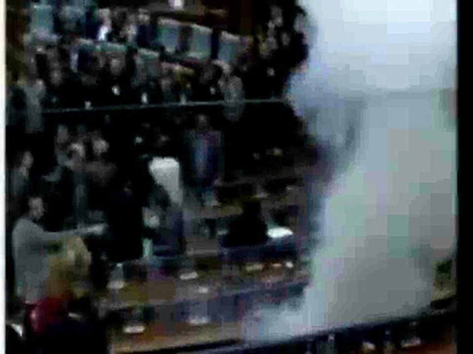 Momenti kur Kadri Veseli i thotë Albulena Haxhiut, "ma honksh..."