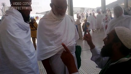 Haram sharif - Pakistani hajj guider Indian musalmano sy dua kra rahy hen