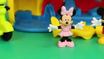 New Duck Play Doh Mickey Mouse Lollipop and Play Doh Minnie Mouse Lollipop with Twirl N Twister Play Set
