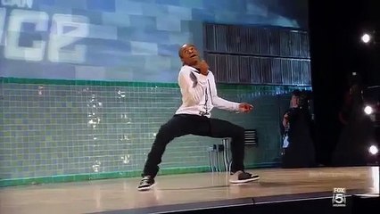 BEST ROBOT DANCE EVER !!!