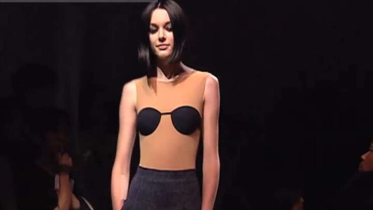 MARTIN MARGIELA Fashion Show Spring Summer Paris 2007 by Fashion Channel