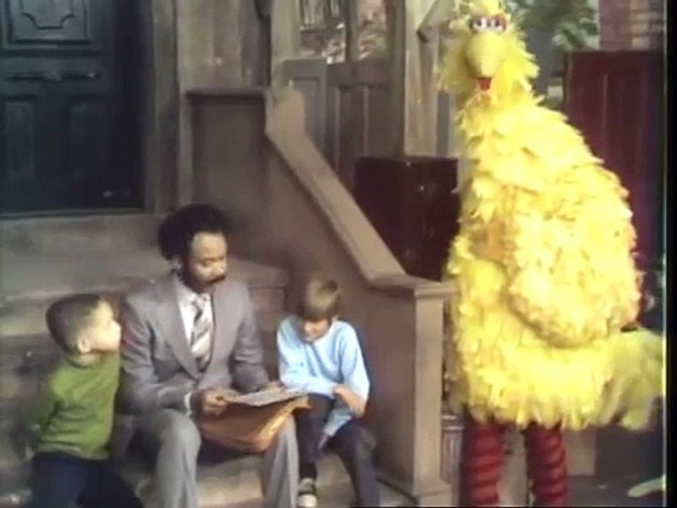 Classic Sesame Street Mysterious Footprints