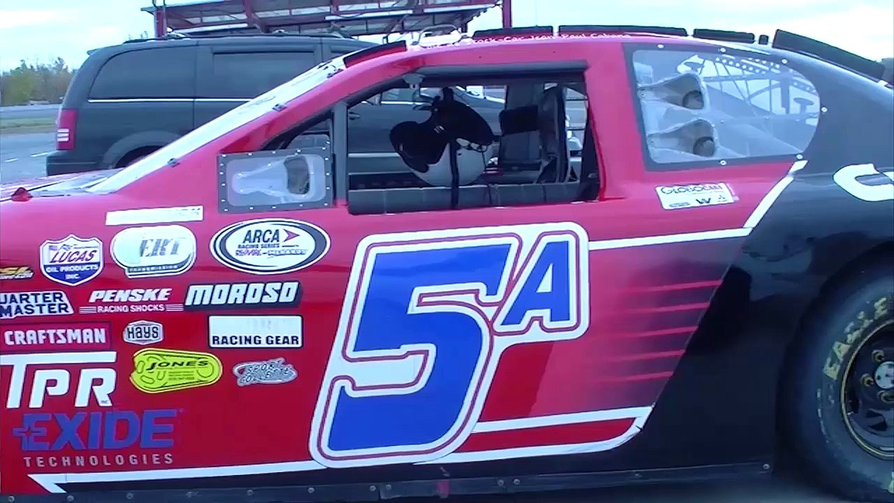 Sanair Speedway Live Action (3D) vs Pocono Speedway iRacing (VR; Oculus Rift DK2)