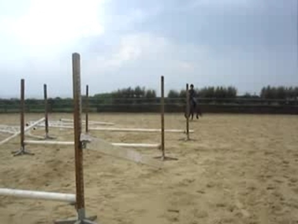 Iola & Manounette, Ecuries du bout du monde