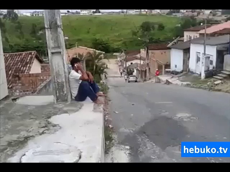 bu şaka adamı kalpten götürür :)