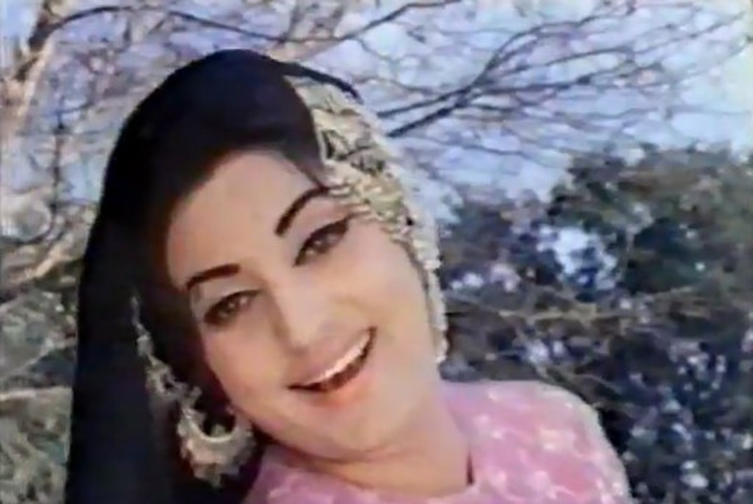 Mein Cham Cham Pelan - Noor Jehan & Iren Parvin - Film Heer Ranjha_1-URDU Punjabi Super Lollywood Hit Pakistani Super Hit Classic Song Lollywood Hit Pakistani Song-HD