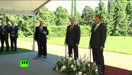 Путин эмоцией показал своё отношение к геям ! маладец