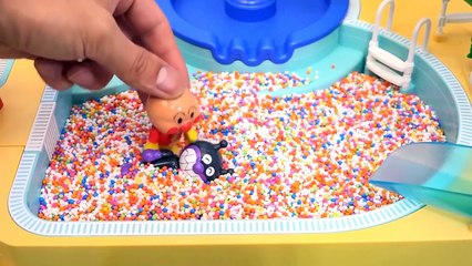 アンパンマン ボールプールで遊ぶ pool play set