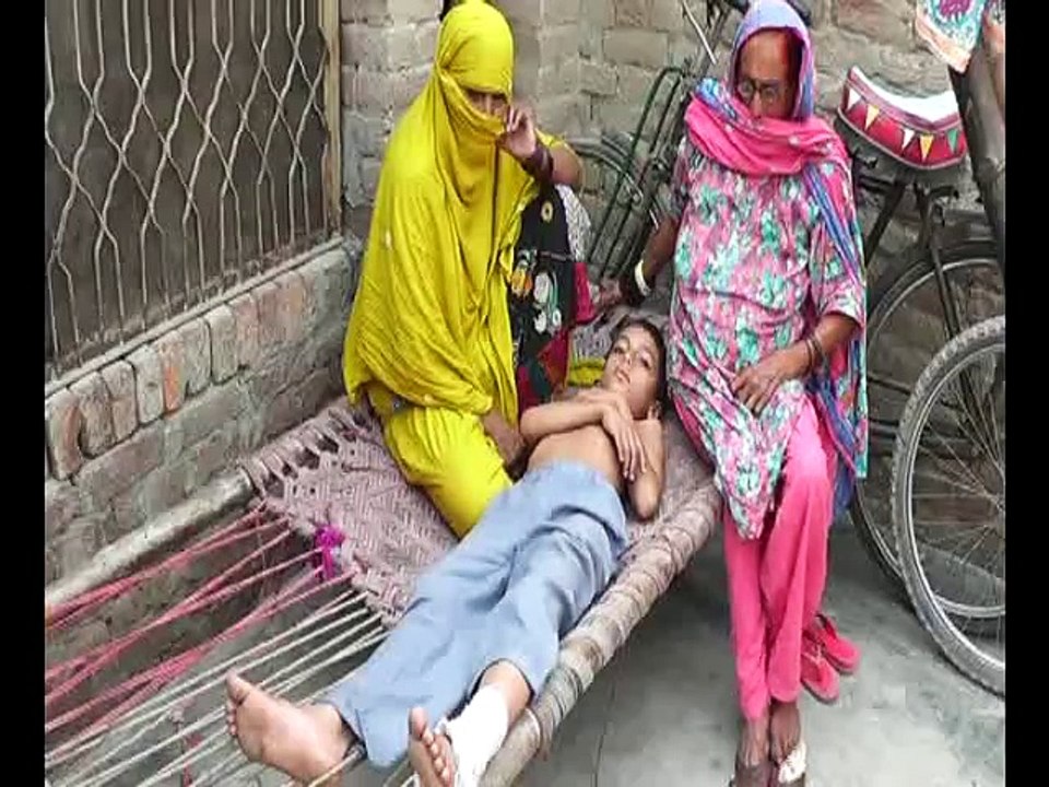 TEACHER TORTURE BEAT CHILD