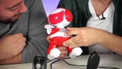 Müziğe Göre Dans Eden Robotu Test Ettik