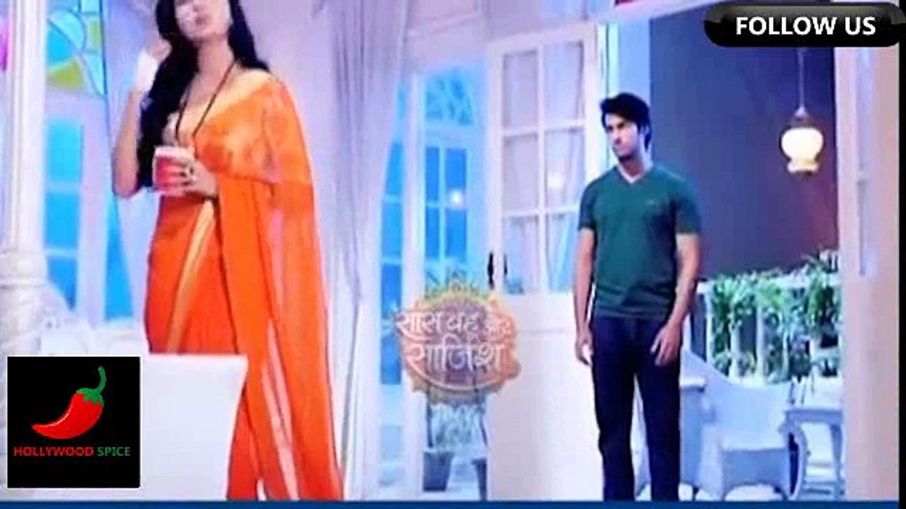 Swaragini Laksh Aur Ragini Ne Mara Thapar Ek Dosre Ko 24th October 2015