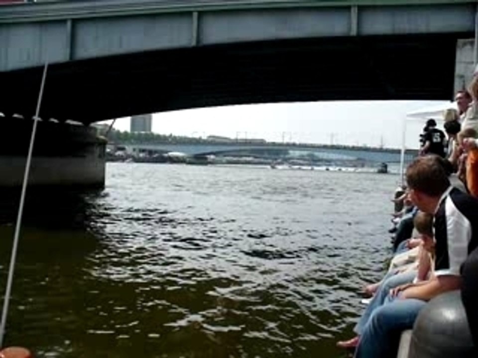 Depart 24h motonautique de Rouen