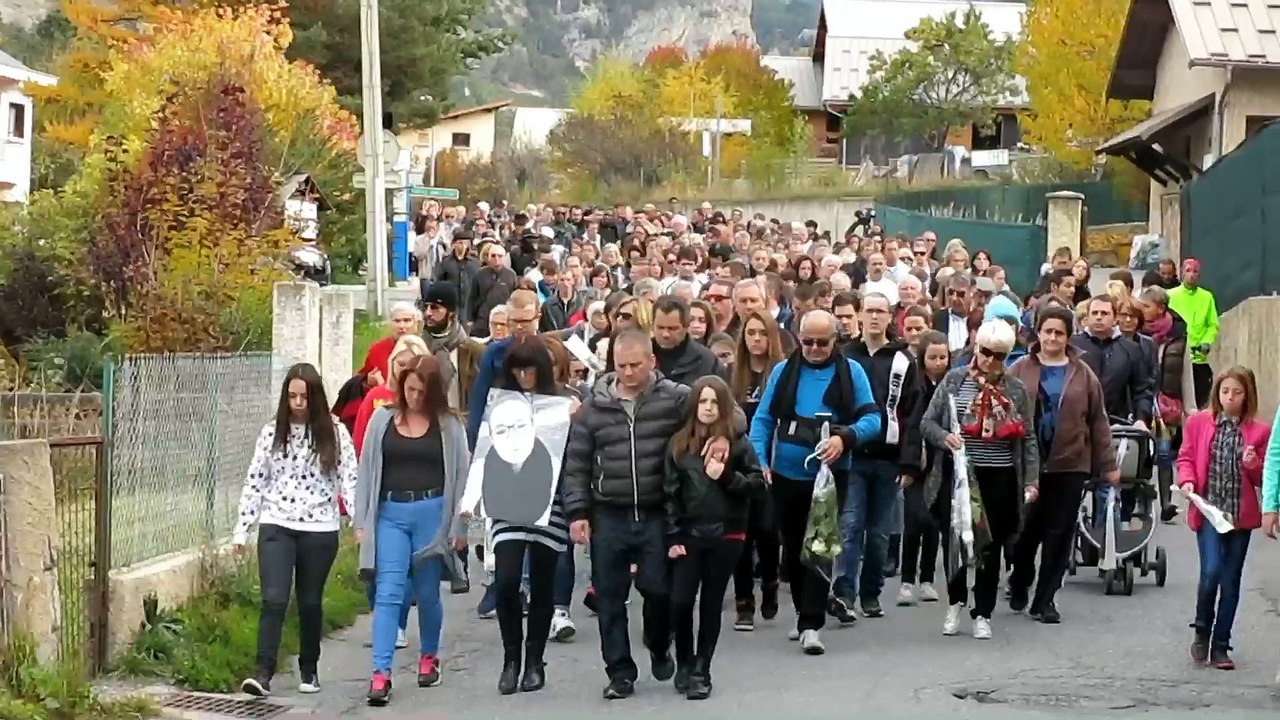 Briançon : marche blanche et silencieuse en mémoire d'Océane