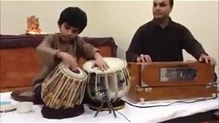 Unbelievable This Kid playing tabla like professional