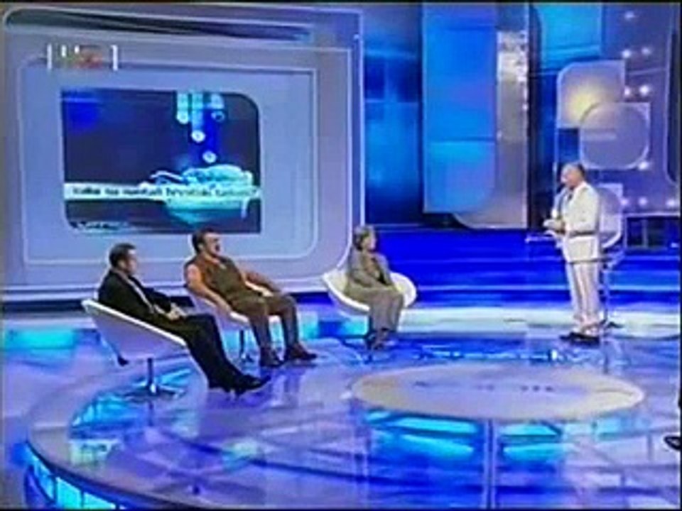 prof. dr. sc. Anka Mašek KAKO JE TREBALA IĆI PRIVATIZACIJA, a to nije Milošević spriječio