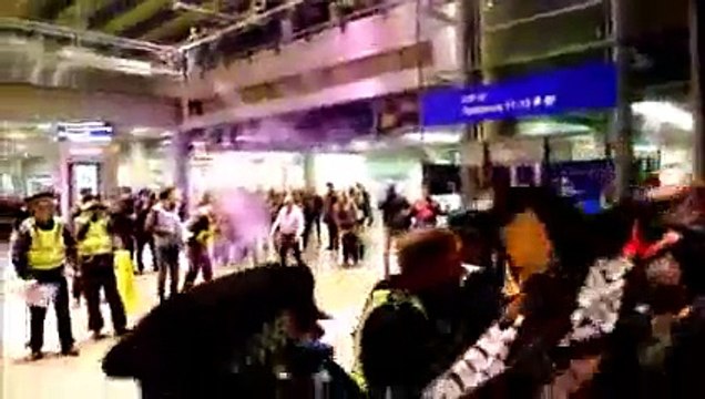 PRO-MIGRANT RIOTERS OVERRUN POLICE AT LONDON TRAIN STATION