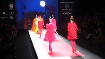 Model trips and loses a shoe during Agatha Ruiz de la Prada Fall/Winter 2012 13 fashion sh