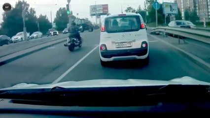 !!IMPRESIONANTES ACCIDENTES mortales en Motos, CAÍDAS de motos¡¡_(1280x720)