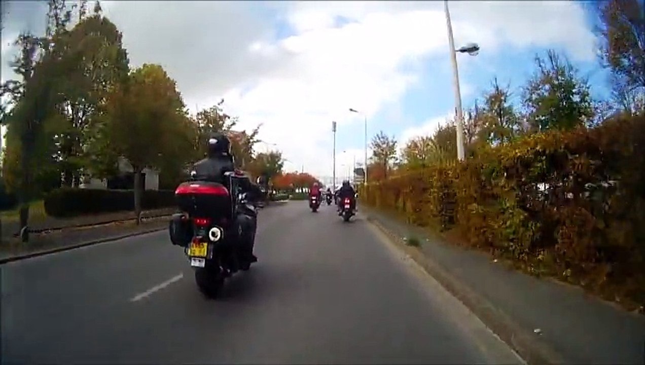 10-10-2015 MANIF FFMC51 REIMS(51) VIDEO DE PORTISTA51