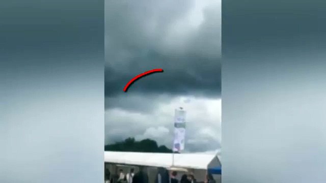Dramatic moment stunt plane crashes at Cheshire car festival