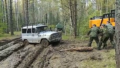 УАЗ и бурлаки