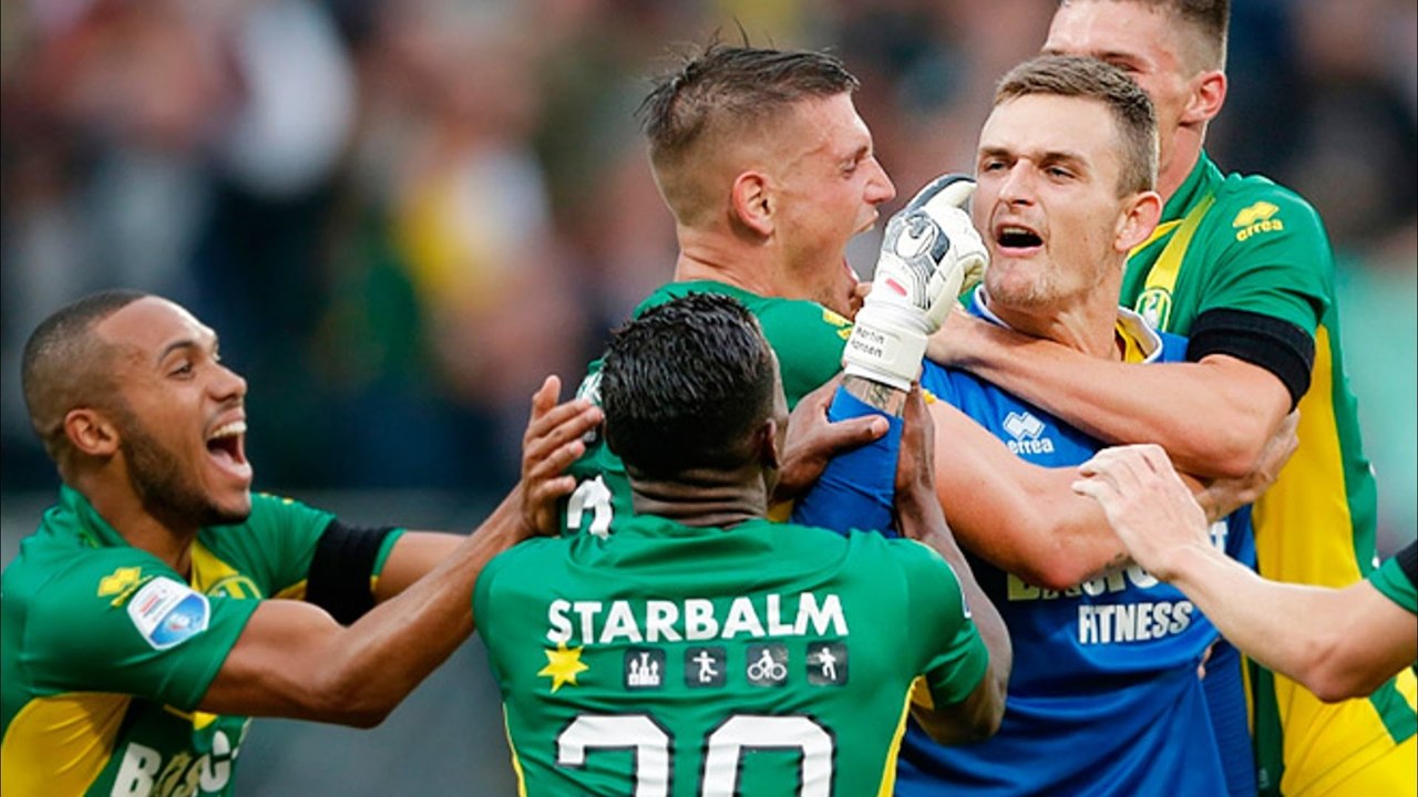 Top 10 Last Minute Football (Soccer) Goals by Goalkeeper