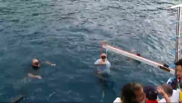 Şahika Ercümen rekor denemesinde fenalaştı!