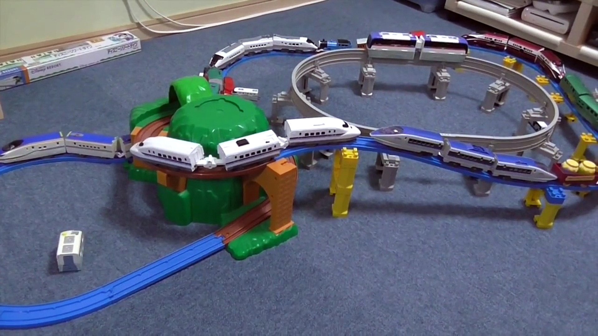 ディズニー リゾートライン モノレール プラレール Disney Resort Line Plarail Dailymotion Video