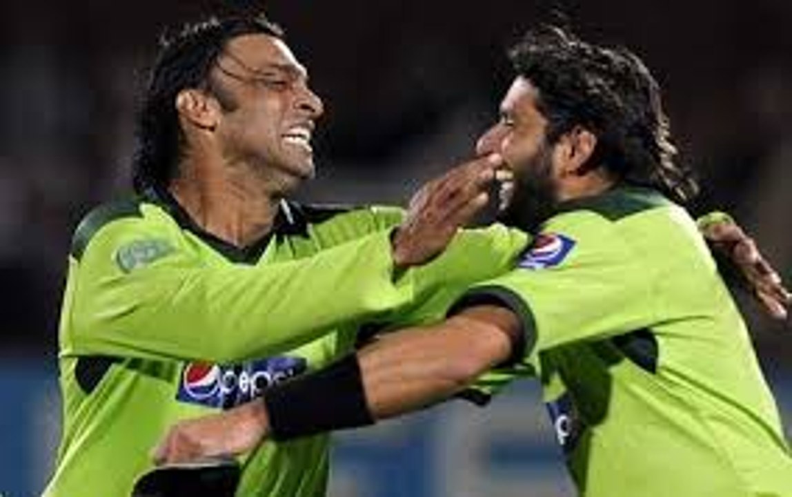 Shoaib Akhtar Danger Man 3 Best Wickets vs England