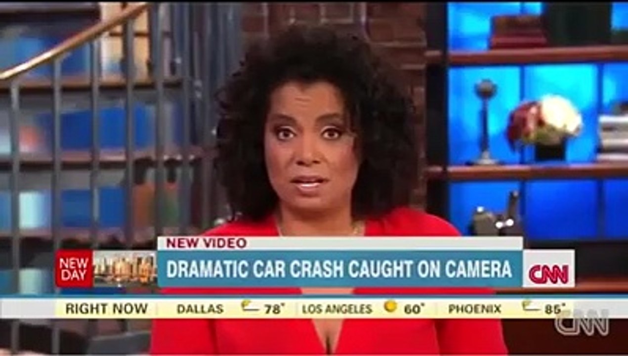 Inattentive driver leads to an insane GTA-style crash on a Kansas highway