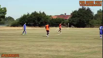 Pardon! je ne fais pas exprès .. juste je touche le ballon