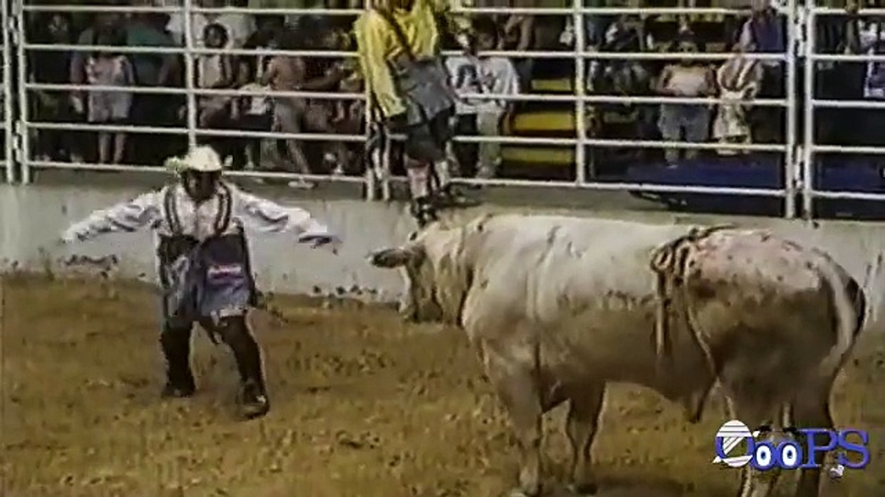 bull fight Funny videos - Fails/Wins compilation July 2015